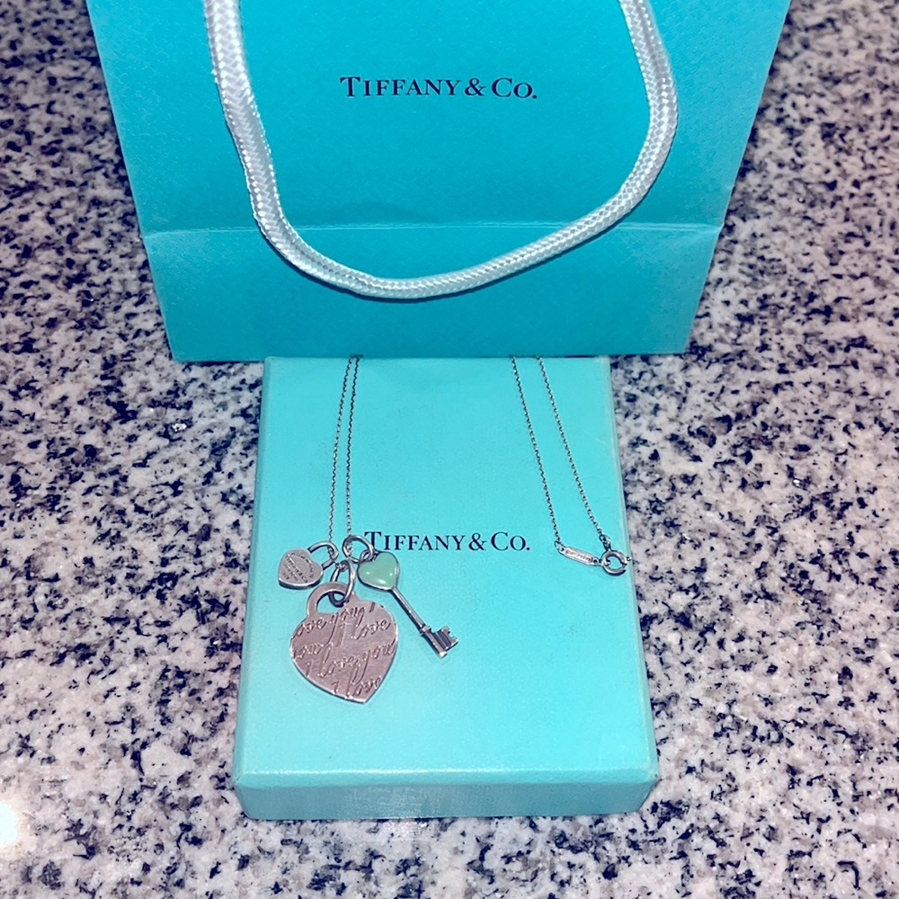 Authentic Tiffany&Co necklace!